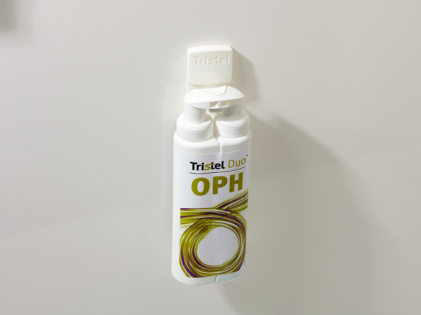 Duo DOK pour accrocher une bouteille de désinfectant pour dispositifs médicaux Tristel Duo OPH